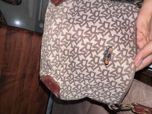 DKNY Crossbody Bag - Stylish &amp; Compact