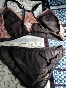 Clovia Mesh Lace Bralette and Panty Set