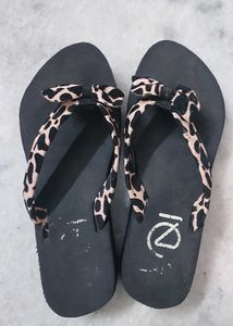 Leopard Print Flip-Flop Sandals