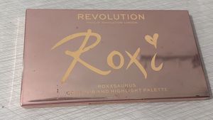 Makeup Revolution Contour & Highlight palette