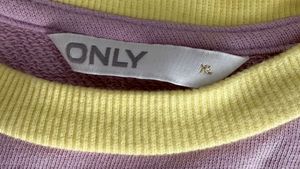 ONLY BRAND - Colorblock Crewneck Sweatshirt