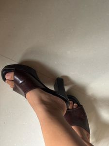 Stylish Brown Wedge Sandals