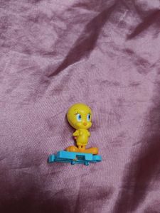 Cute Tweety Bird Toy Figure