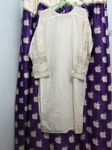 Elegant White Kurta Set with Floral Dupatta