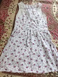 Floral Print V-Neck Dress with Lace Detail
