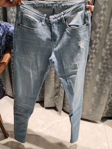 Light Wash Ripped Skinny Jeans