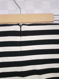 (1000)Striped Mini Skirt