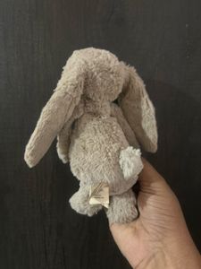 Jellycat Bashful Beige Bunny plush toy.