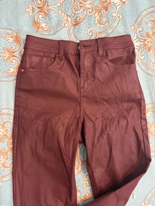 Chic Burgundy Coated Jeans