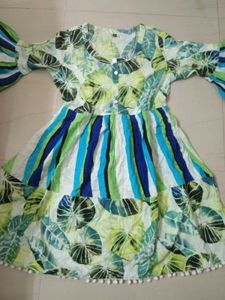Vibrant Leaf Print Kurta