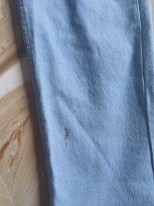 a blue wide leg pants