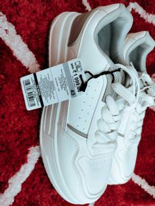 Men Stylish White Casual Sneakers