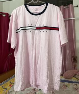 Tommy Hilfiger Pink T-Shirt