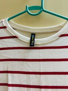 Classic Striped 3/4 Sleeve Top