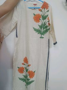 W Floral Print Straight Kurta
