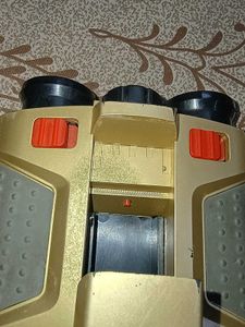 Compact Binoculars