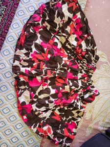 Vibrant Floral Print skirt