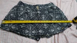Saner Korean Brand Skort
