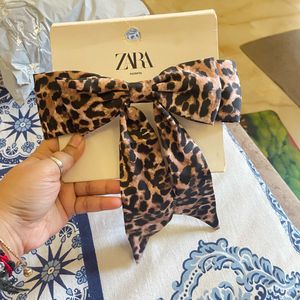 Zara Leopard Print Hairpin Bow