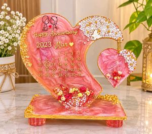 decorative couple showpiece