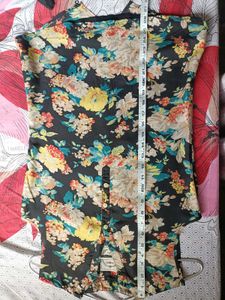 Floral Print Sleeveless Top