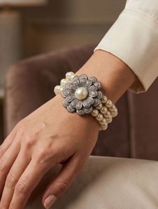 Elegant Pearl & Crystal Flower Bracelet