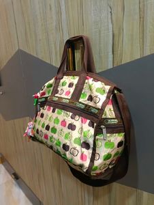 Cute Apple Print Travel Bag