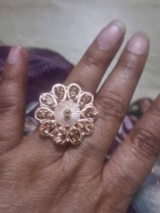 Exquisite Rose Gold Cocktail Ring