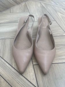 original Aldo pump leather kitten heels