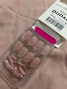 Savana French Tip Press-On Nails