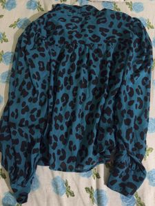Stylish Leopard Print Button-Up Top