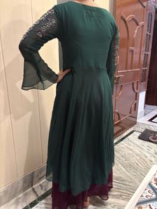 Elegant Emerald Green Embellished kurta wd Plazzo