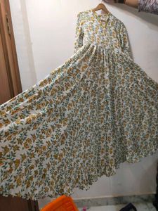 Floral Print Tiered Maxi Dress