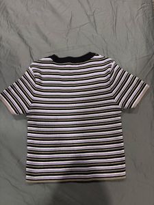 stripe design crop top🫶🏻