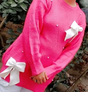 Pink Knit Sweater with Bows🎀