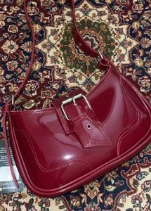 Chic Patent Red Shoulder Bag