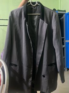 Chic Grey Blazer