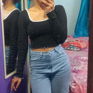 Chic Black Long Sleeve Crop Top