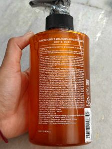 KUNDAL Honey &amp; Macadamia Body Wash