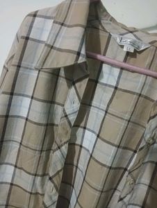 Casual Plaid Button-Up Shirt