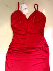 Stunning Red bodycon dress