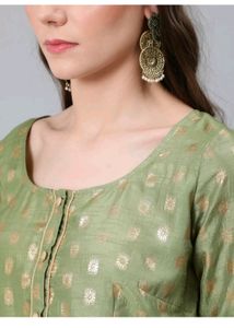 Price Drop Grab Fast 🔥🔥Stiched Stunning Green Le