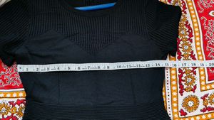 Chic Black Short Sleeve Knit Dress