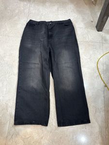 Black baggy jeans