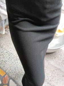 Premium Black Ribbed Slit Midi Skirt