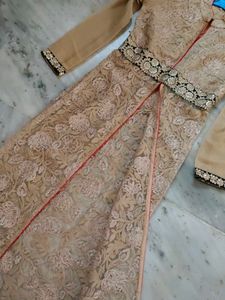 Embroidered Front Slit Kurta