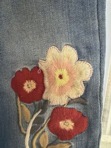 Boho-Chic Floral Embroidered Skinny Jeans