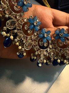 Stunning Blue Stone &amp; Pearl Necklace