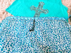 Cute Green Tank &amp; Pants Set