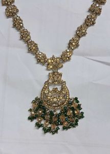 Stunning Crystal Gold-Toned  Necklace
